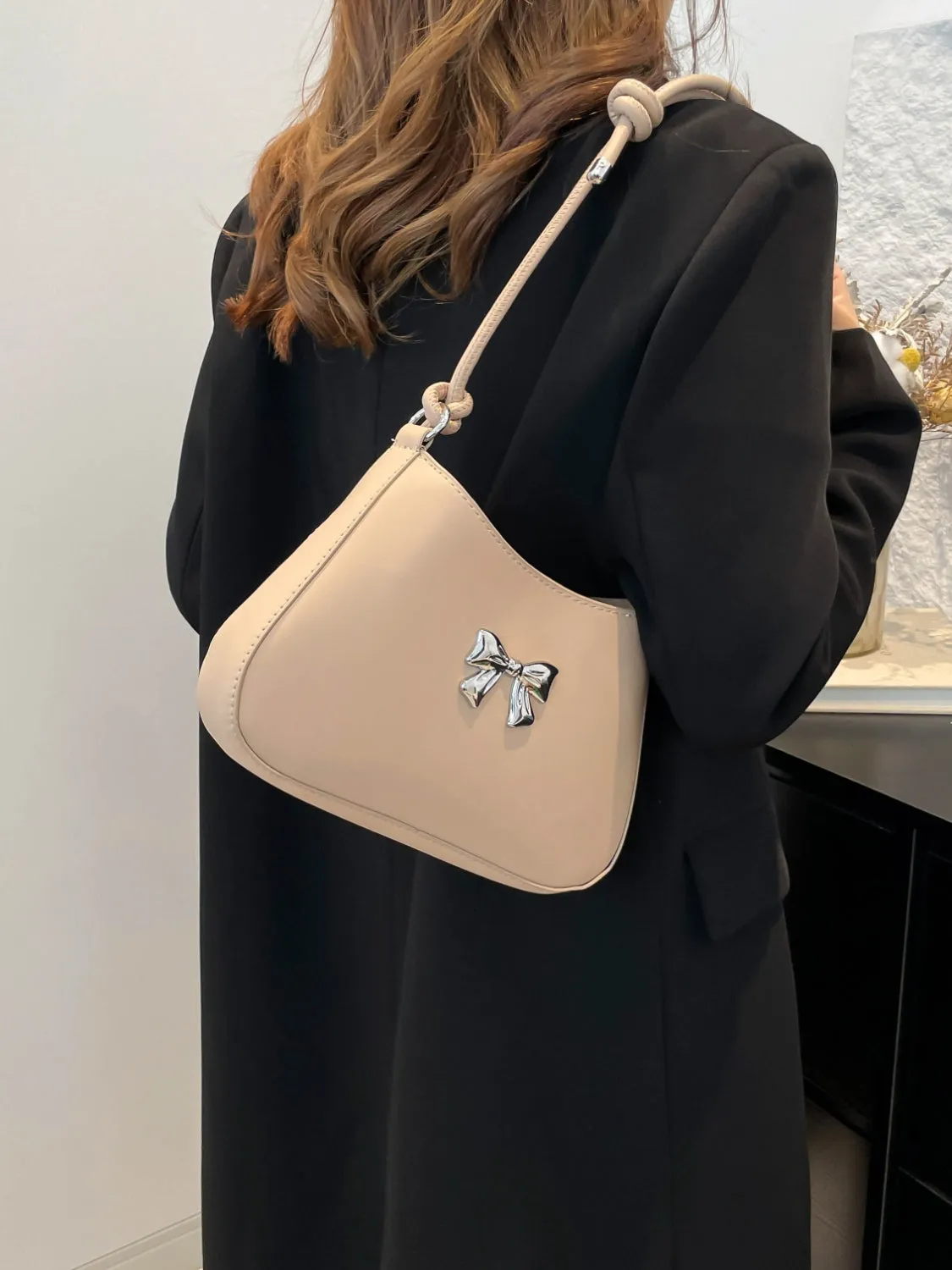 Bow-Detail PU Leather Knotted Strap Handbag