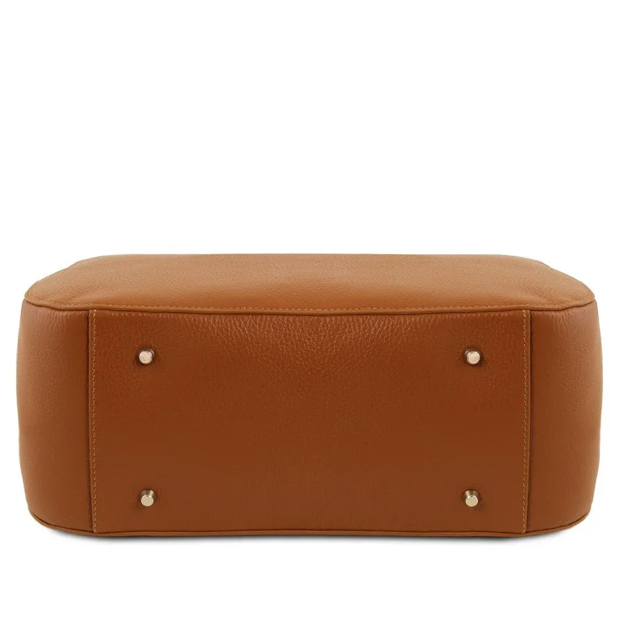 Camelia Ladies Leather Handbag
