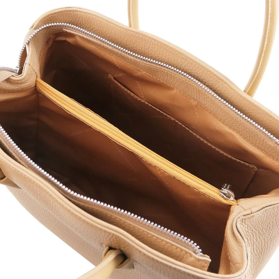 Camelia Ladies Leather Handbag