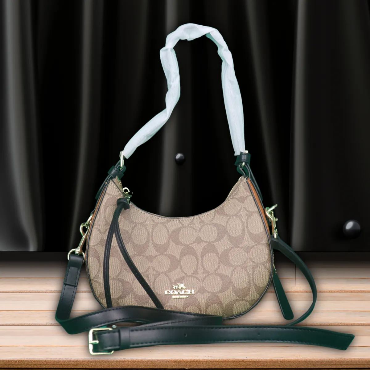 Coach  Bag In Signature Canvas-Box with purchase invoice and card included