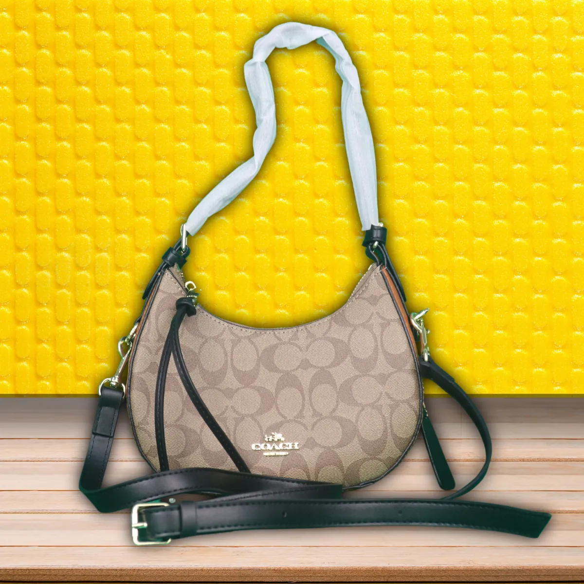 Coach  Bag In Signature Canvas-Box with purchase invoice and card included