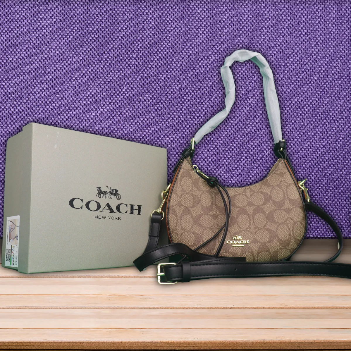 Coach  Bag In Signature Canvas-Box with purchase invoice and card included