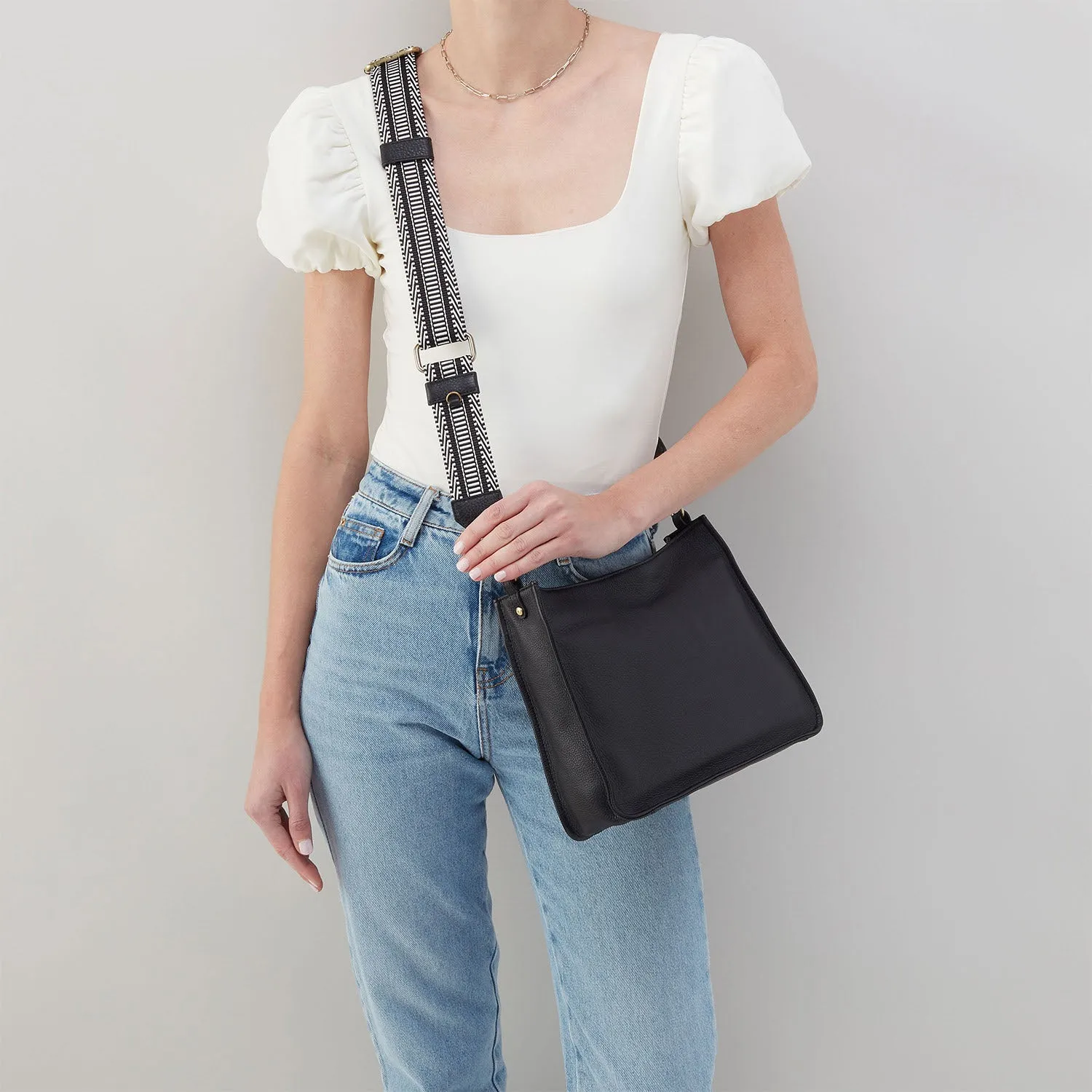 Hobo Cass Crossbody Black Pebbled Leather