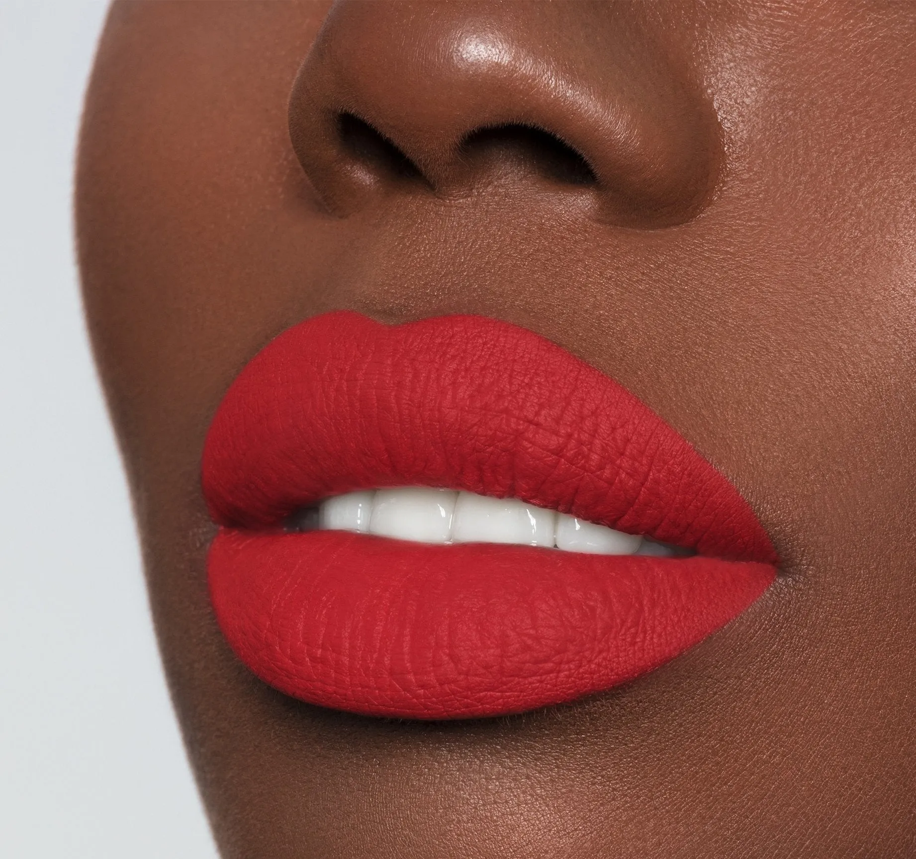 MEGA MATTE LIPSTICK - STEAMY