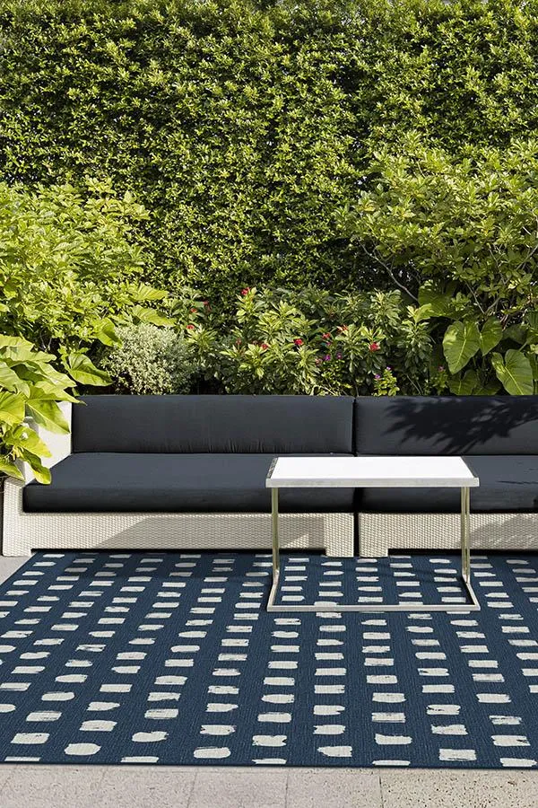 Outdoor Cobblestone Navy Rug