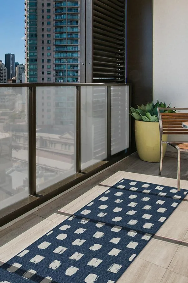 Outdoor Cobblestone Navy Rug